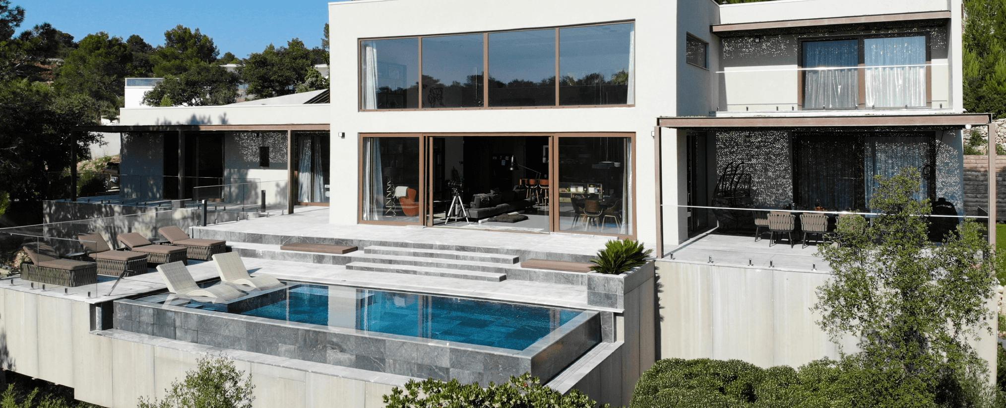 TILESTONE Residential Swimming Pools