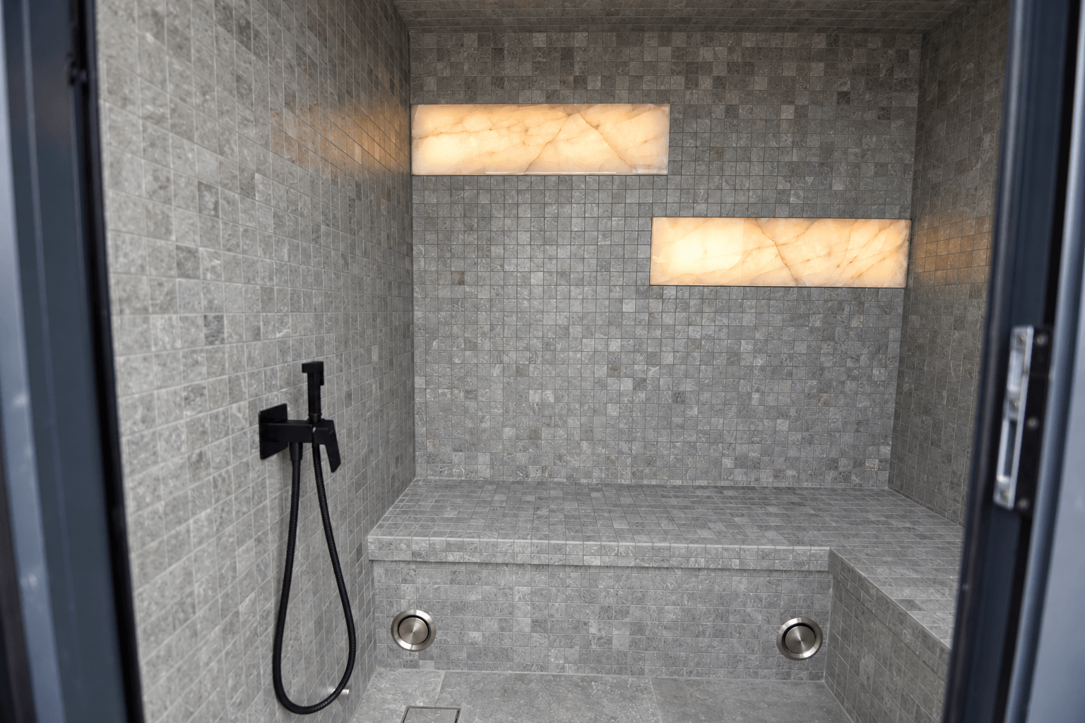 TILESTONE Bespoke Outdoor Steam Cabins and Indoor Steam Rooms